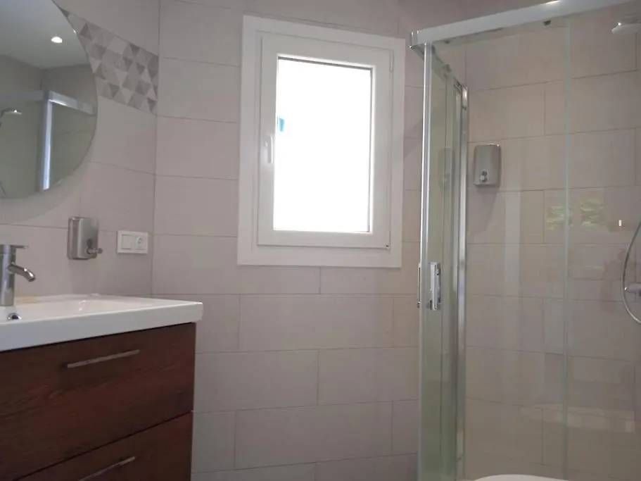Mercedes Torremolinos Central 2 Bedroom, Sea Views